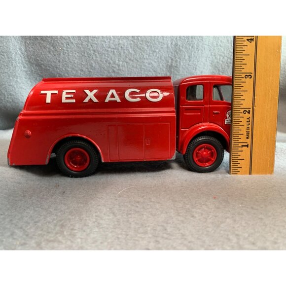 Texaco Diecast Red Toy Truck Bank Collectible 1948 Edition By ERTL - Picture 8 of 10